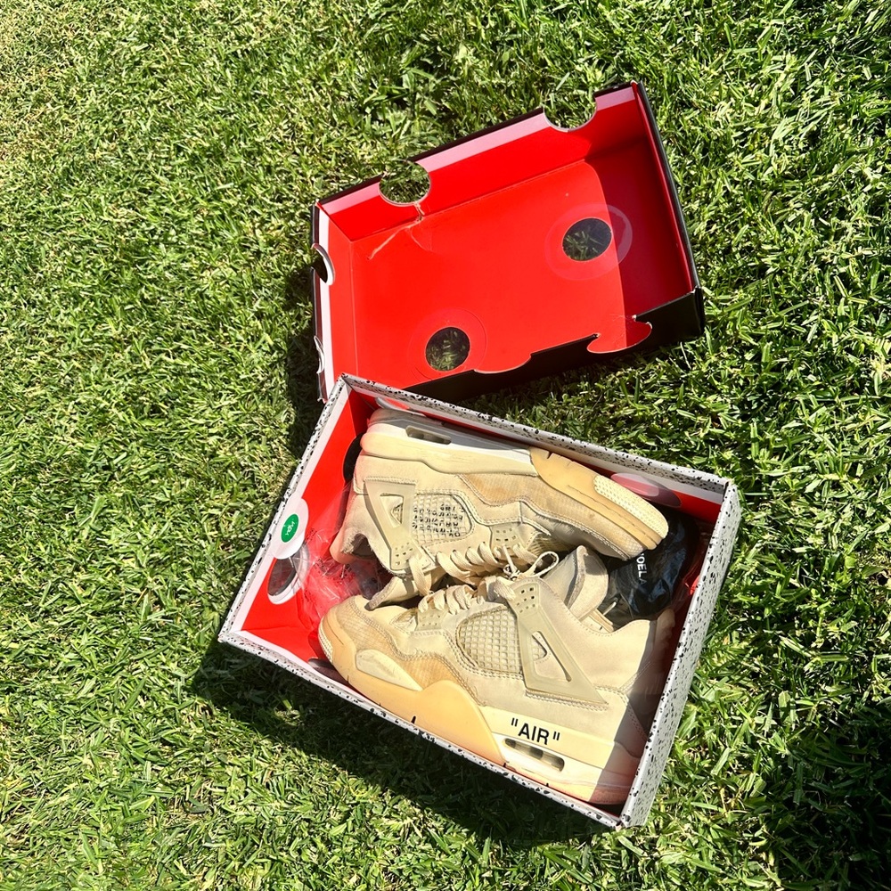 Air Jordan 4 x Off White Sail